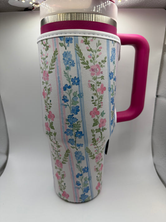 40oz Tumbler with Handle - Blue and Pink Flowers Vintage Stripes